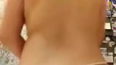 Fat Desi girl exposes her saggy boobies and hairy pussy XXX style