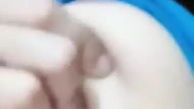 Desi cute girl sexy boobs