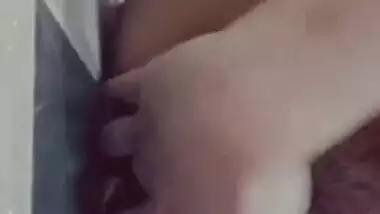 Beautiful Sexy Paki Girl Showing And Fingering Leaked 5 Clips Part 2