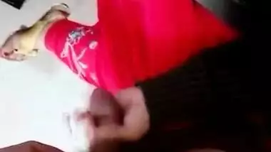 Aunty giving handjob to else sis husband