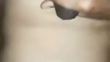 Bhabi handjob