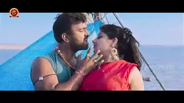 Chetana Uttej Super Hottest song from Pichiga Nachav