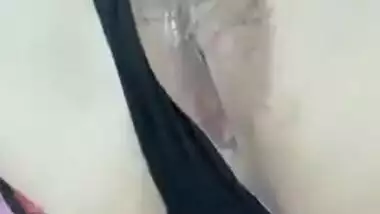 Big pussy girl showing herself