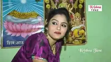 Desi horny wife having an affair with hubby’s friend
