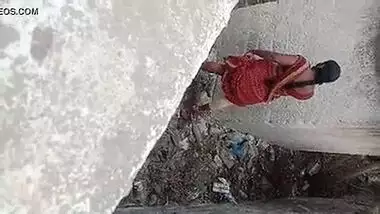 Sexy telugu aunty standing and peeing in open