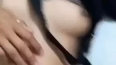 Punjabi slim girl nude fingering viral hot video