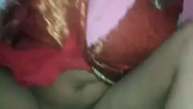 Desi xxx MMS of a mature lady riding on a dick with a condom