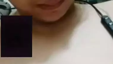 Cute Chamet live girl big boobs showing on private chat