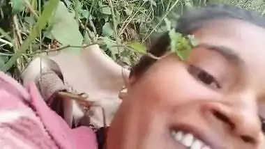 Indian outdoor porn MMS video scandal