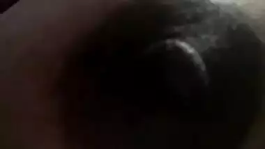 Desi mami showing big boobs