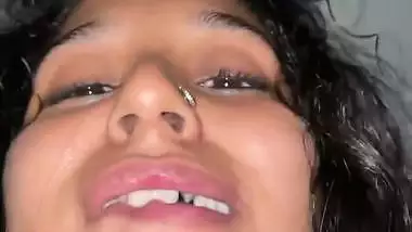 Sexy babe rides like a pornstar in Indian xxx MMS
